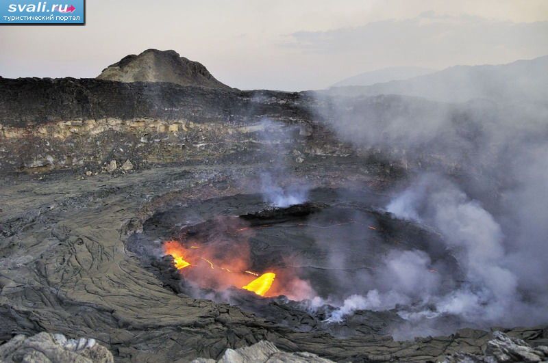 Вулкан Эрта Але (Erta Ale) до 23 ноября 2010 года, впадина Данакиль, Додом, Эфиопия.