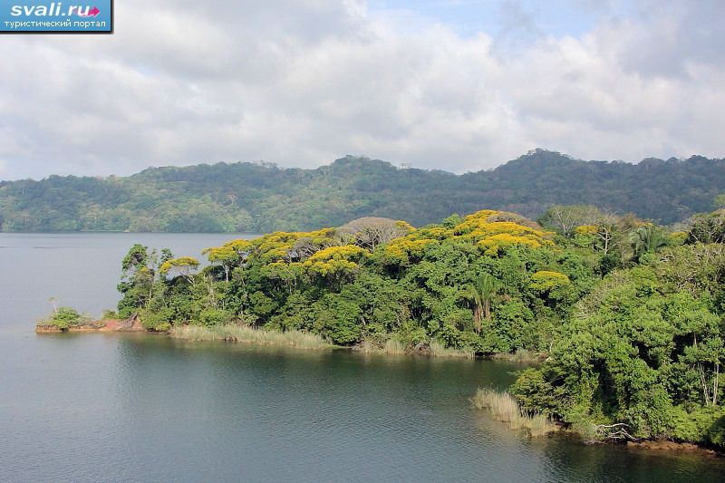 Озеро Гатун (Gatun Lake), Панама.