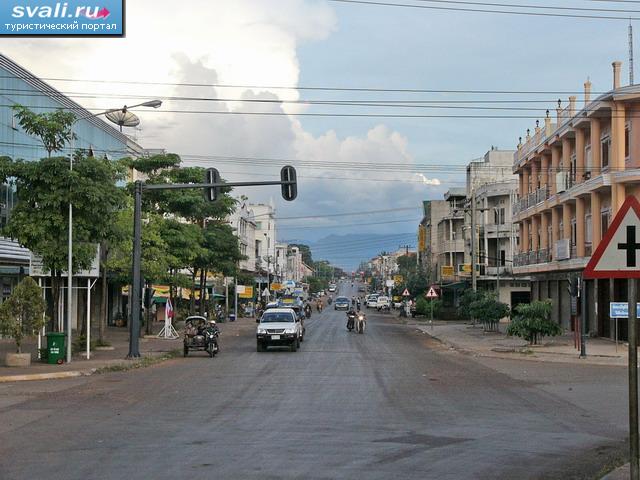 Улицы Паксе (Pakse), Лаос.