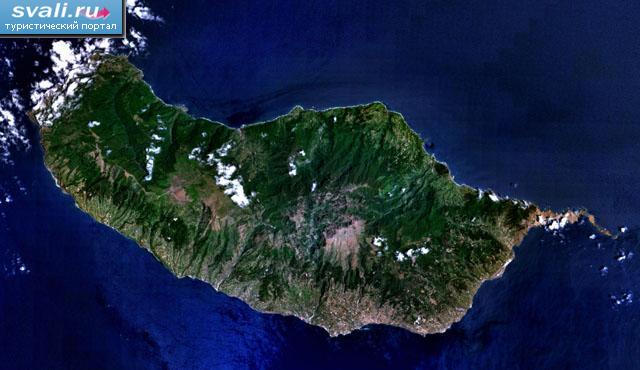 Остров Мадейра, вид со спутника, Португалия.
