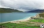 Озеро Ямдрок (Yamdrok tso lake), высота 4488 метров, Тибет.