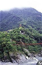 Ущелье Тароко (Taroko Gorge), национальный парк Taroko, Тайвань. 