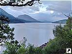 Озеро Лагган (Laggan), Шотландия, Великобритания.