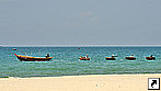 Рыбацкие лодки, пляж Муй Не, Фантхьет, Вьетнам.