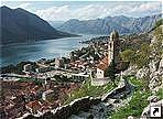 Вид на Котор из крепости святого Ивана, Черногория.