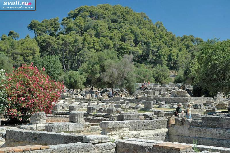 Руины города Олимпия, Греция.