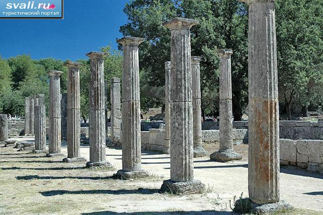 "Палестра", руины города Олимпия, Греция.