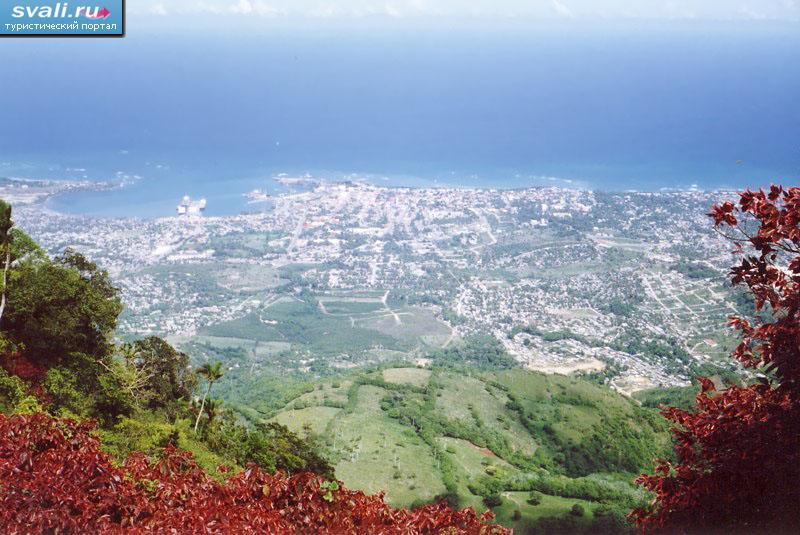 Вид на Пуэрто Плата (Puerto Plata), Доминиканская республика.