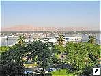 Вид на Нил, Луксор, Египет.