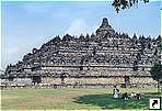 Ступа Боробудур (Borobudur), окрестности Джокьякарты (Yogyakarta), остров Ява (Java), Индонезия.