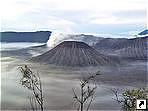 Кратер вулкана Бромо (Bromo), остров Ява (Java), Индонезия.