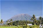 Вулкан Агун (Agung), остров Бали, Индонезия.