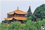 Парк Дагуань (Daguan), Куньмин (Kunming), провинция Юньнань (Yunnan), Китай. 