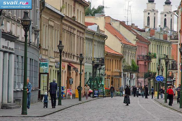 Улица старого города, Каунас, Литва.