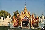 Пагода Садамуни (Sandamuni), Мандалай (Mandalay), Мьянма (Бирма).