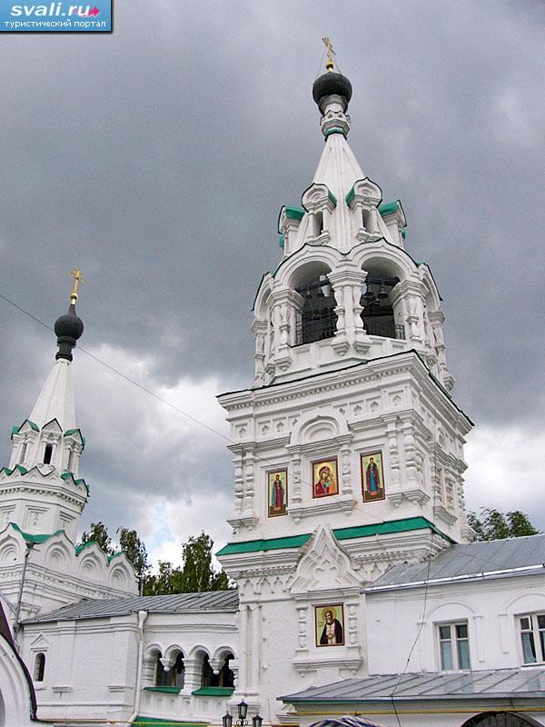 Надвратная Казанская церковь, Троицкий женский монастырь, Муром, Россия.