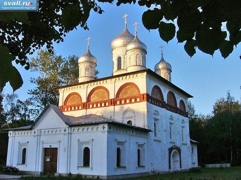 Троицкая церковь, Старая Русса, Россия.