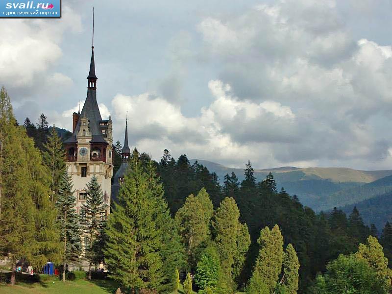 Замок Пелеш, находится в Южных Карпатах недалеко от города Синая, Румыния.