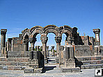 Руины Звартноца, Армения.