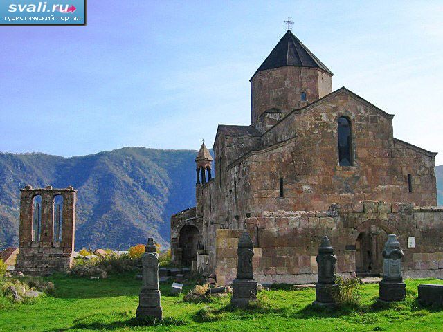 Одзунский монастырь, село Одзун, Армения.