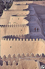 Крепостные стены Ичан-Кала (внутренний город), Хива, Узбекистан.