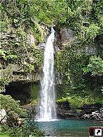 Водопады Боума на острове Тавеуни, Фиджи.
