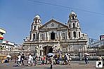 Церковь Кьяпо (Quiapo), Манила, Филиппины.