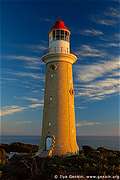 Cape du Couedic Lighthouse, Flinders Chase National Park,  ,   (400x600 75Kb)