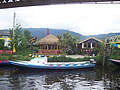 Домики на озере ла Коча, Колумбия.