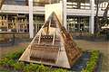 Пирамида около City Hall, Brisban, QLD, Австралия. (1024x681 181Kb)