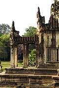      (Angkor), - (Siem Reap), .